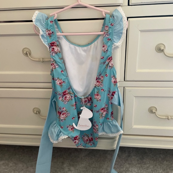 Benedita Girls Swimsuit NEW size 8 - Picture 2 of 4